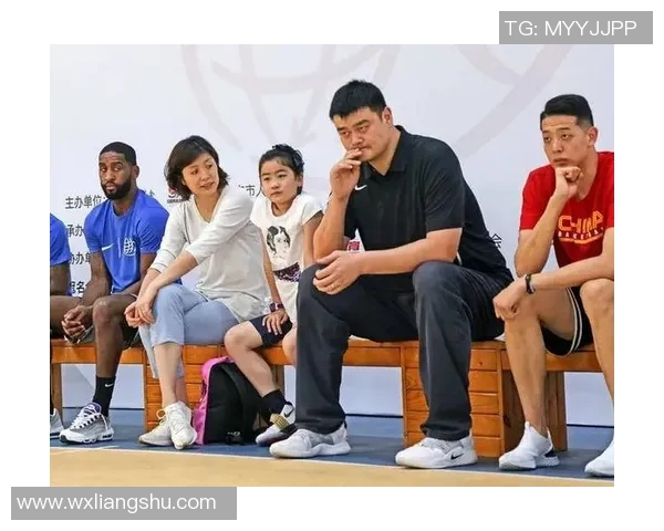 姚明美女教练的篮球之路与人生哲学探秘