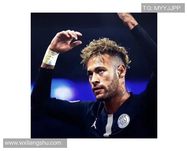 巴黎圣日耳曼苦战晋级欧冠四强，内马尔梅开二度闪耀巴黎城！